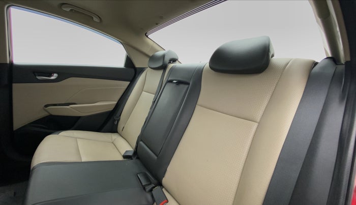 2018 Hyundai Verna 1.6 SX VTVT AT (O), Petrol, Automatic, 24,846 km, Right Side Rear Door Cabin