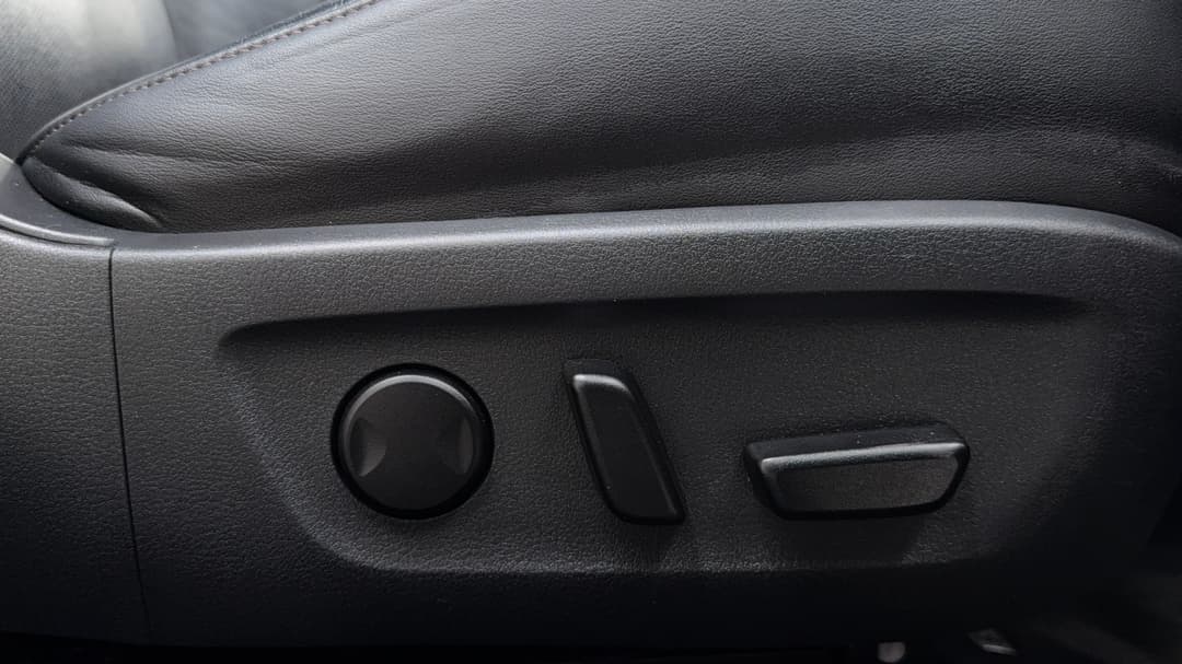 2019 Mazda Mazda3 G25 Gt, Automatic, 54511 km, Drivers Side Adjustment Panel