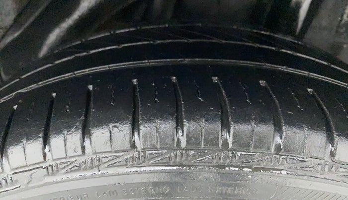 2013 Honda Brio 1.2 V MT I VTEC, Petrol, Manual, 61,773 km, Left Rear Tyre Tread