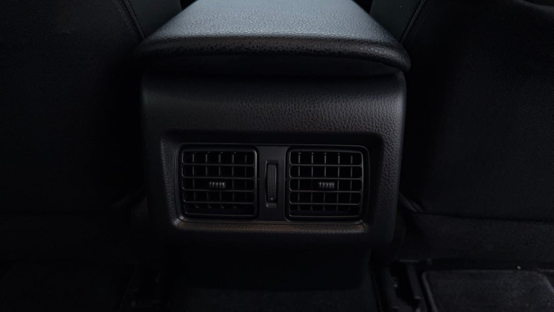 Rear A/C Vent