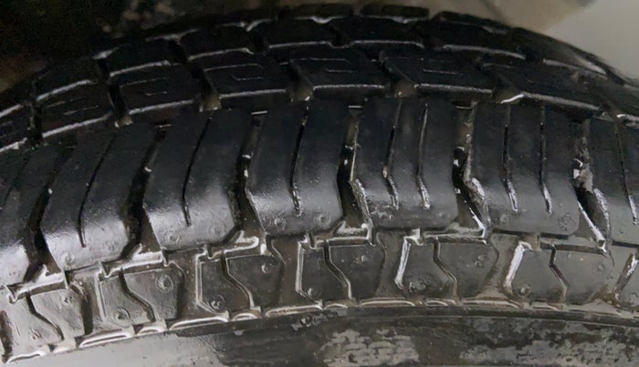 2017 Maruti Wagon R 1.0 LXI CNG, CNG, Manual, 33,265 km, Left Rear Tyre Tread