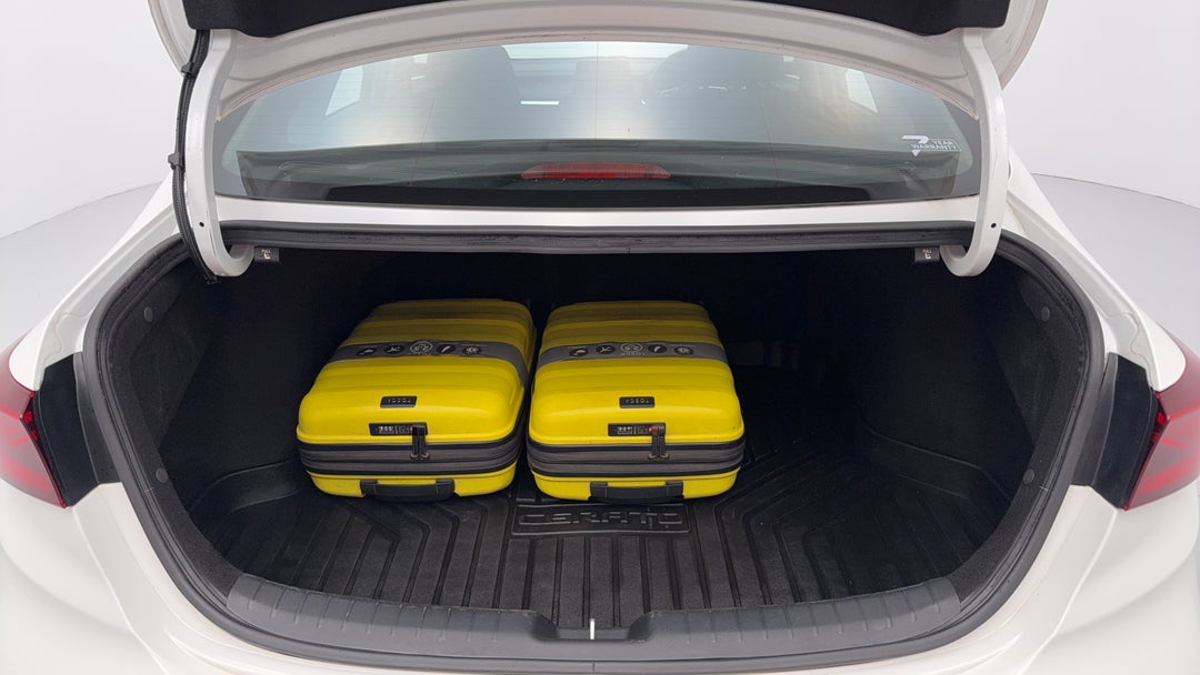 2022 Kia Cerato S, Automatic, 66459 km, Boot Inside View with Luggage