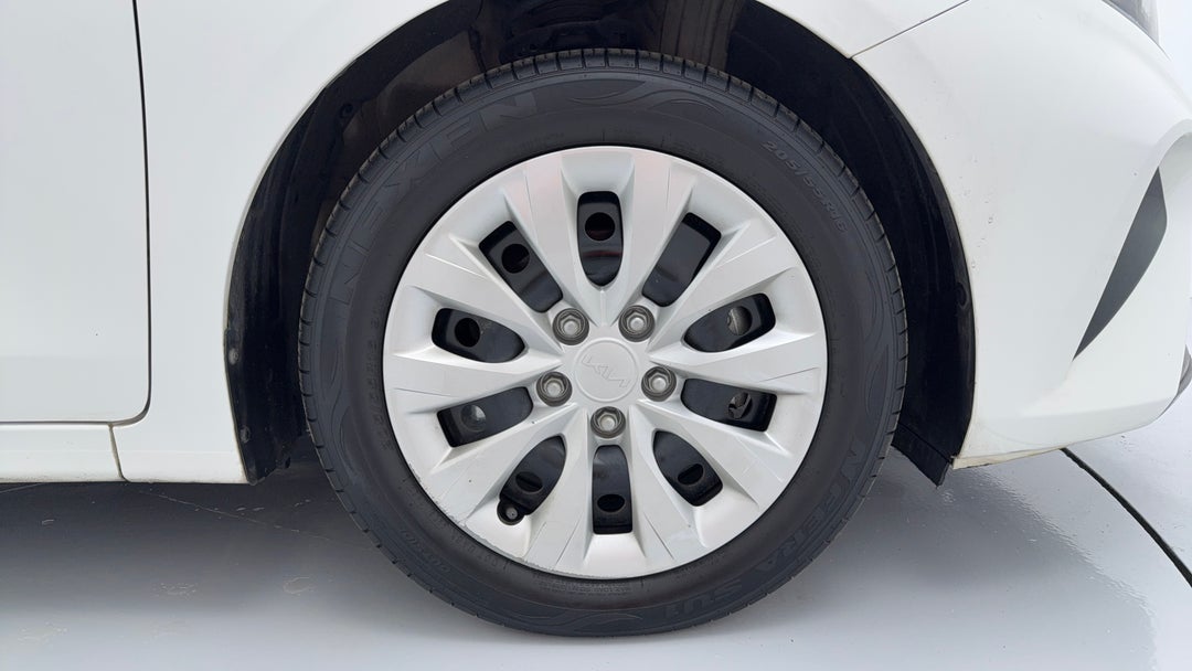 2022 Kia Cerato S, Automatic, 66459 km, Right Front Wheel