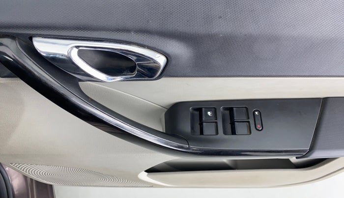 2019 Tata Tiago XZ 1.2 REVOTRON, Petrol, Manual, 19,450 km, Driver Side Door Panels Control