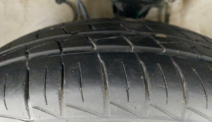 2020 Maruti Alto LXI, Petrol, Manual, 9,828 km, Left Front Tyre Tread