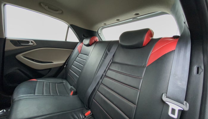2016 Hyundai Elite i20 ASTA 1.2, Petrol, Manual, 37,845 km, Right Side Rear Door Cabin