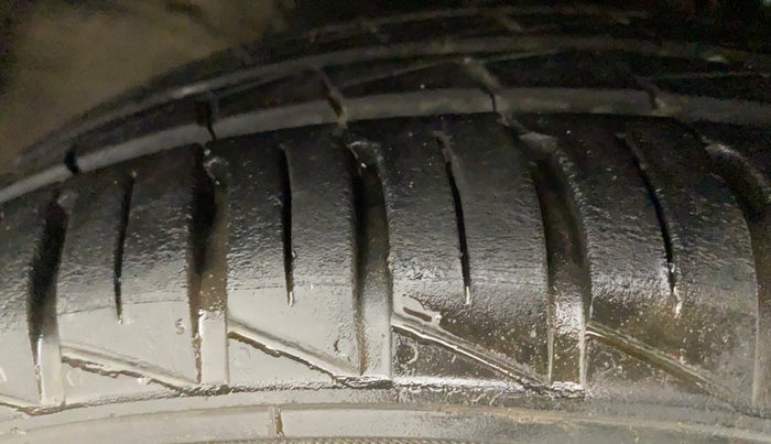 2021 Datsun Redi Go A, Petrol, Manual, 16,326 km, Right Front Tyre Tread