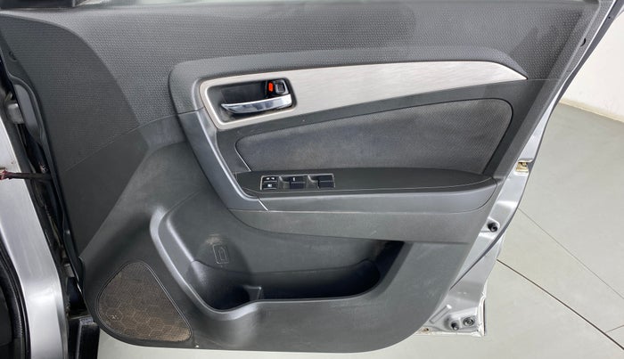 2018 Maruti Vitara Brezza ZDI PLUS, Diesel, Manual, 64,938 km, Driver Side Door Panels Control
