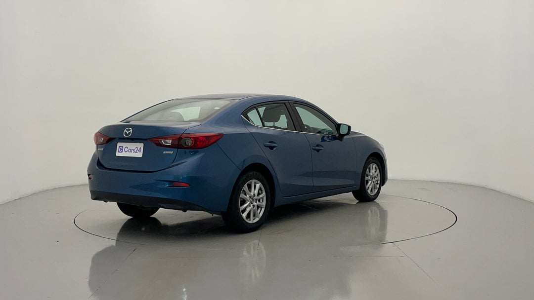 Right Back Diagonal (45- Degree) View