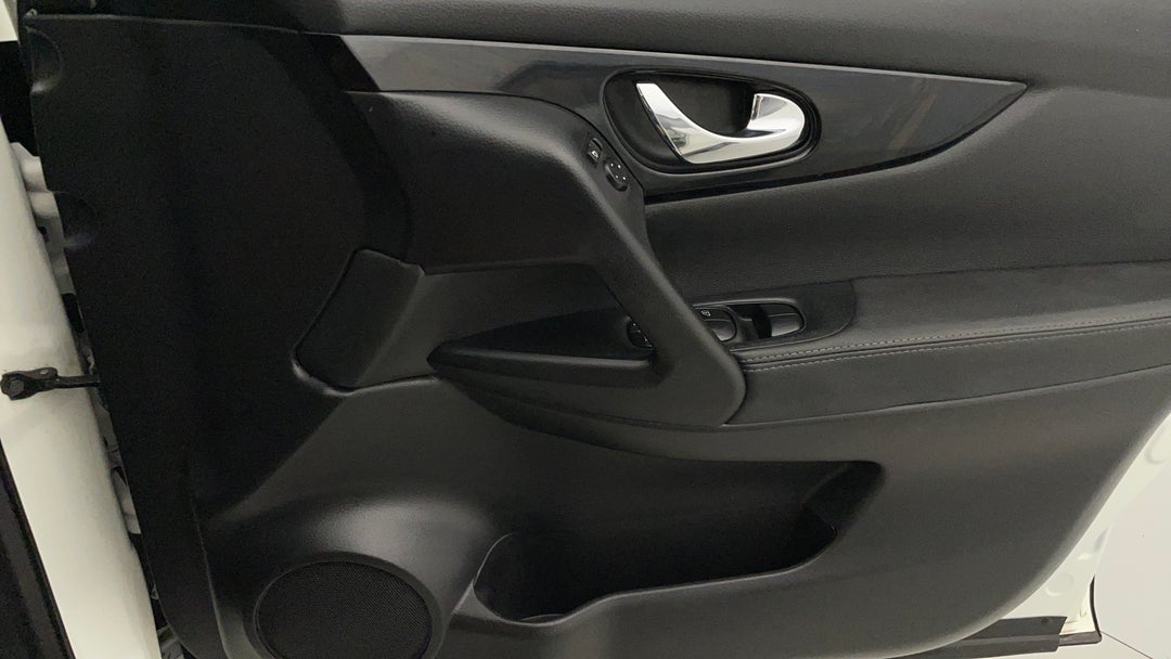 2016 Nissan Qashqai Ti, Automatic, 53382 km, Speaker View