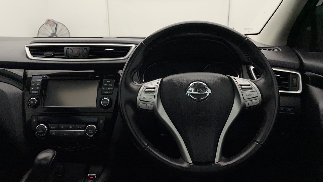 2016 Nissan Qashqai Ti, Automatic, 53382 km, Steering Wheel Close-up