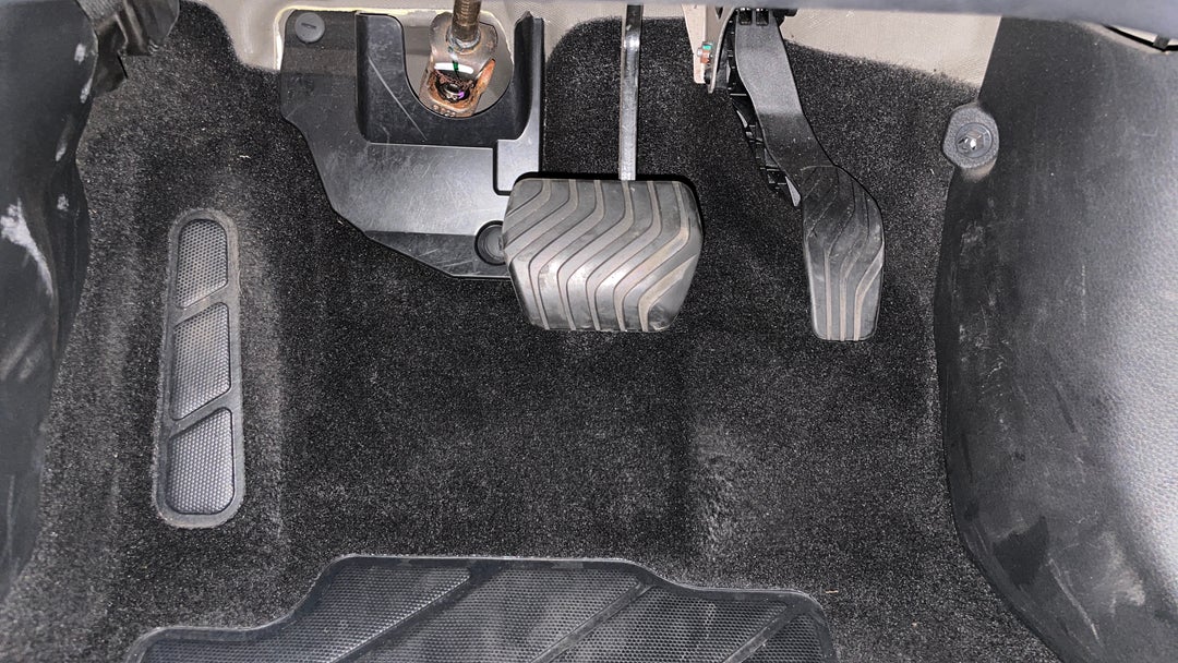 2016 Nissan Qashqai Ti, Automatic, 53382 km, Pedals and Footmat