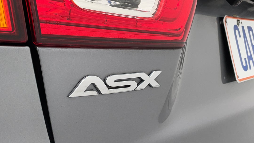 Badge (Boot Left Side)