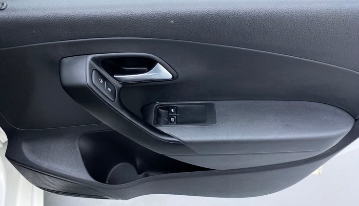2016 Volkswagen Polo TRENDLINE 1.2L PETROL, Petrol, Manual, 28,499 km, Driver Side Door Panels Controls