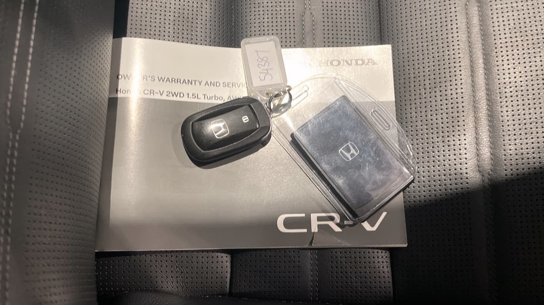 2024 Honda CR-V Vti L (AWD) 5 Seats, Automatic, 24122 km, Key Close-up