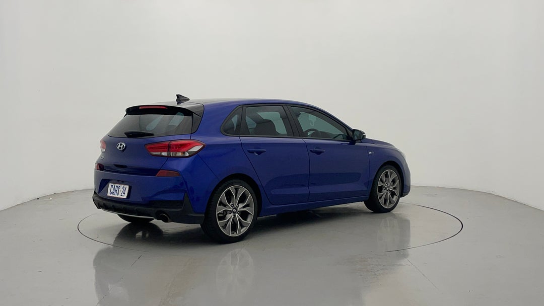 Right Back Diagonal (45- Degree) View