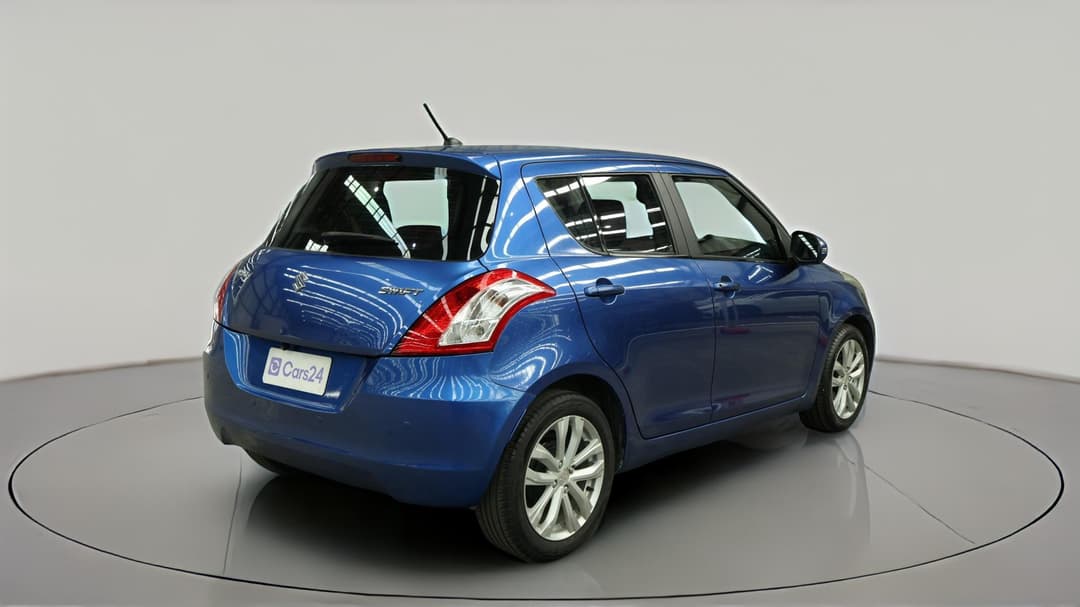 2015 Suzuki Swift Gl Navi Aw, Automatic, 86375 km, Right Back Diagonal (45- Degree) View