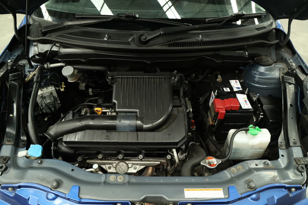 2015 Suzuki Swift Gl Navi Aw, Automatic, 86375 km, Open Bonnet (Engine)