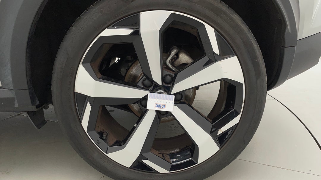 Wheels Rim Rear LHS Gutter Rash