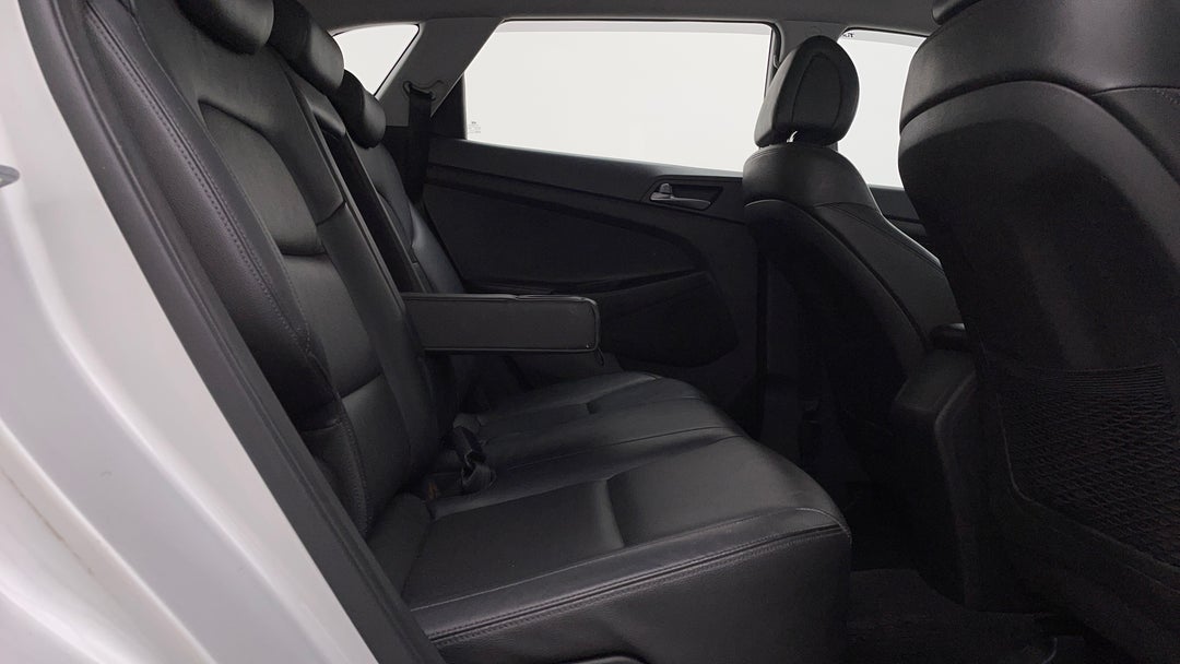 2016 Hyundai Tucson Active X (fwd), Automatic, 103628 km, Right Side Rear Door Cabin View