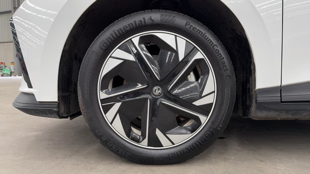 2024 MG Mg4 Excite 51, Automatic, 20841 km, Left Front Wheel