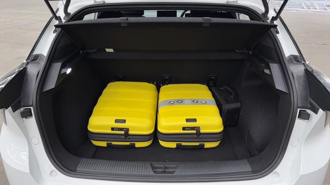 2024 MG Mg4 Excite 51, Automatic, 20841 km, Boot Inside View with Luggage
