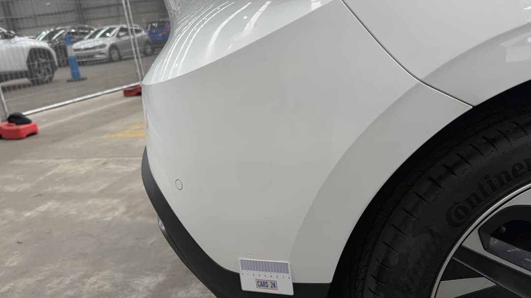 2024 MG Mg4 Excite 51, Automatic, 20841 km, Bumper Rear Paint blemish