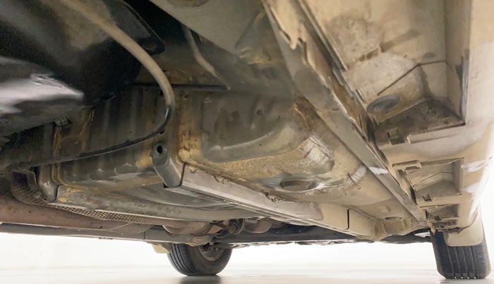 2011 Toyota Corolla Altis G PETROL, Petrol, Manual, 63,980 km, Right Side Underbody