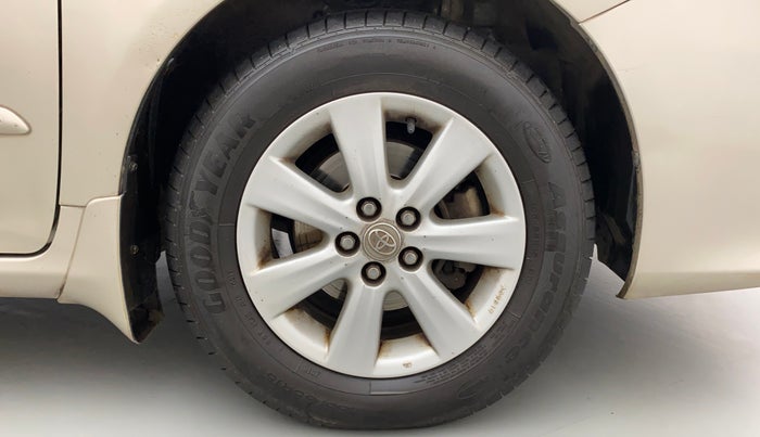 2011 Toyota Corolla Altis G PETROL, Petrol, Manual, 63,980 km, Right Front Wheel