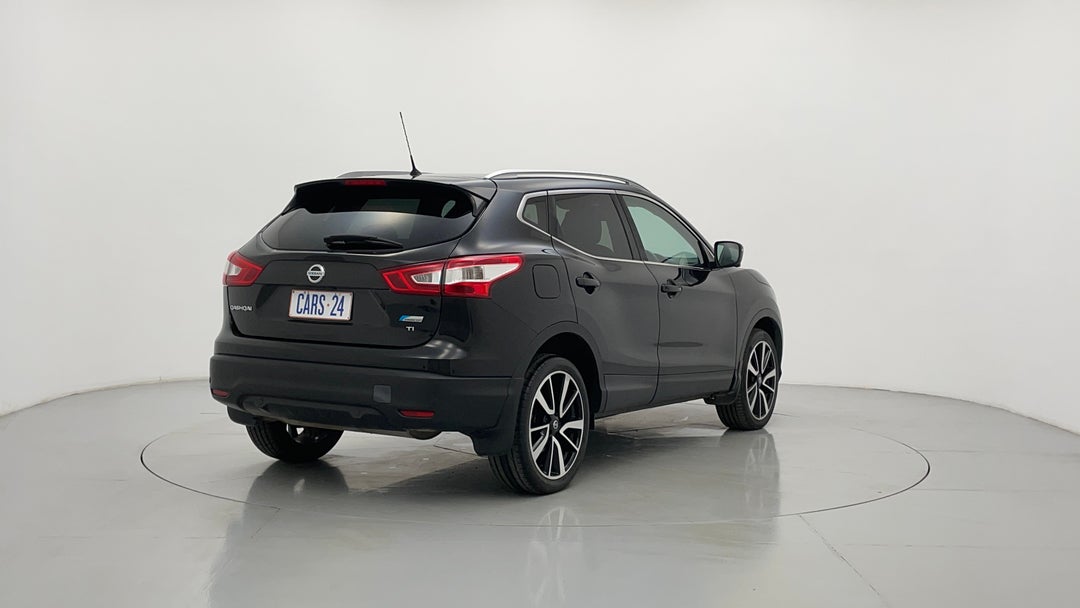 Right Back Diagonal (45- Degree) View