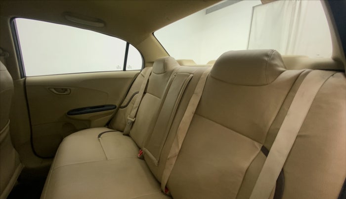 2014 Honda Amaze 1.2L I-VTEC S, Petrol, Manual, 54,505 km, Right Side Rear Door Cabin