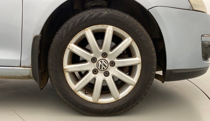 2010 Volkswagen Jetta COMFORTLINE 2.0L TDI, Diesel, Manual, 70,642 km, Right Front Wheel