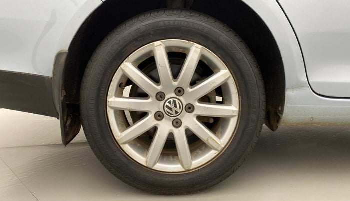2010 Volkswagen Jetta COMFORTLINE 2.0L TDI, Diesel, Manual, 70,642 km, Right Rear Wheel