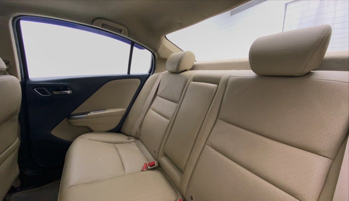 2017 Honda City 1.5L I-VTEC ZX CVT, Petrol, Automatic, 42,945 km, Right Side Rear Door Cabin