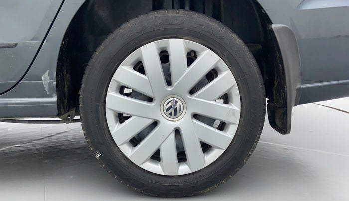 2018 Volkswagen Vento COMFORTLINE 1.6, Petrol, Manual, 39,714 km, Left Rear Wheel