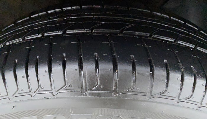 2019 Hyundai Elite i20 1.2 SPORTS PLUS VTVT, Petrol, Manual, 7,818 km, Right Front Tyre Tread