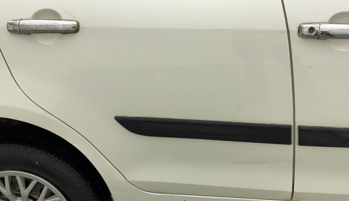 2014 Maruti Swift VDI, Diesel, Manual, 94,953 km, Right rear door - Minor scratches