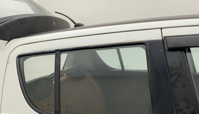 2014 Maruti Swift VDI, Diesel, Manual, 94,953 km, Right rear door - Door visor damaged