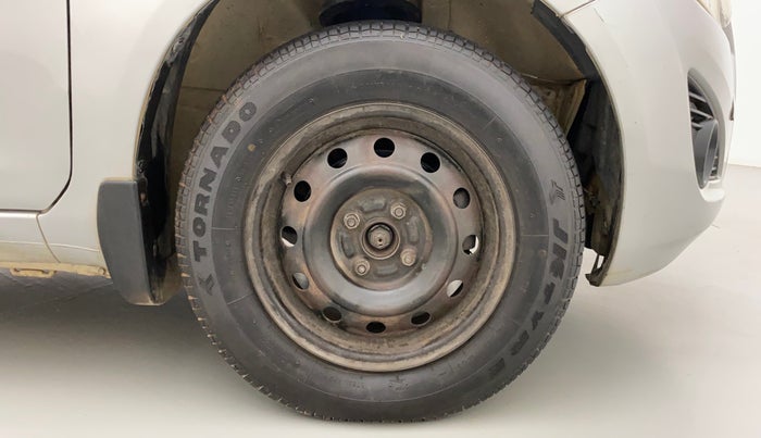 2014 Maruti Ritz VDI, Diesel, Manual, 92,122 km, Right Front Wheel