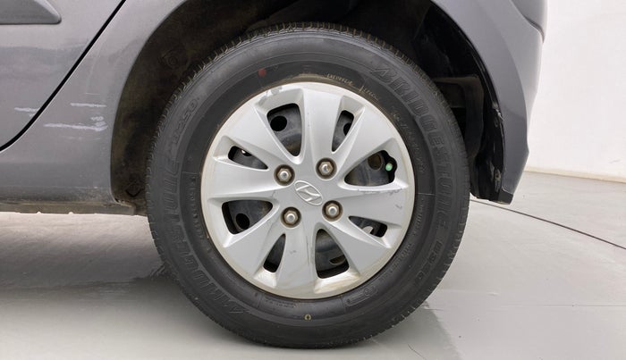2013 Hyundai i10 MAGNA 1.1, Petrol, Manual, 46,764 km, Left Rear Wheel