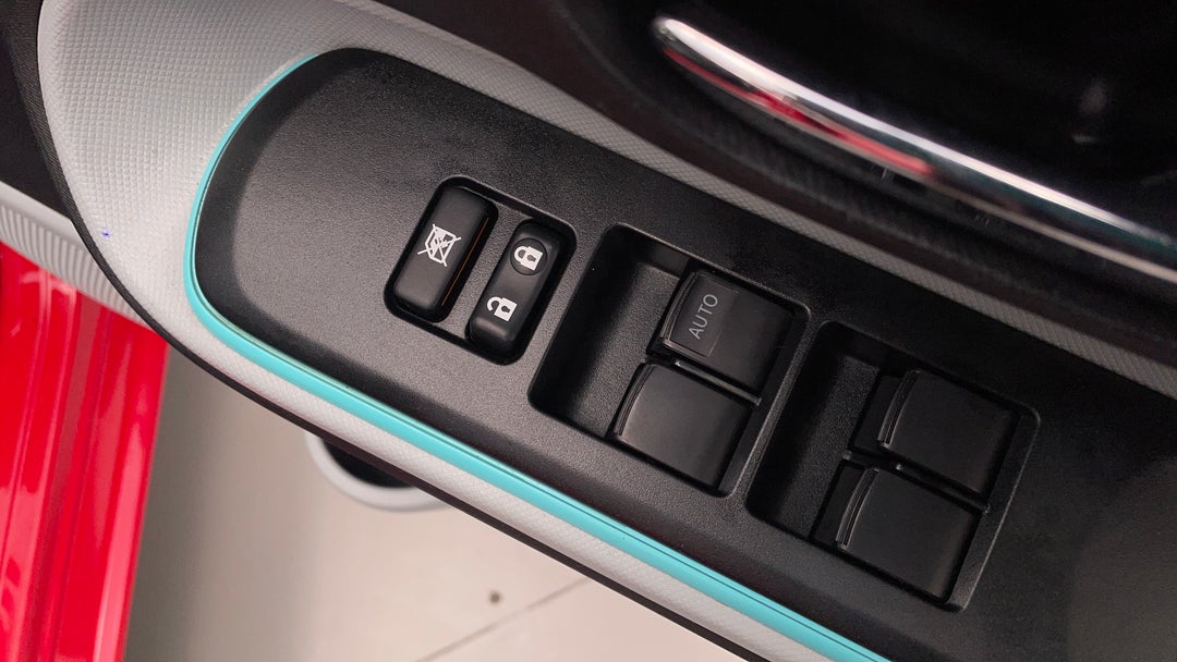 Drivers Side Door Panel Controls