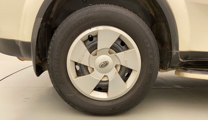 2015 Mahindra XUV500 W6, Diesel, Manual, 66,359 km, Right Rear Wheel
