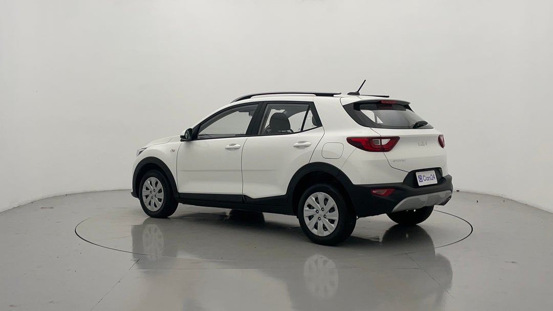 Left Back Diagonal (45- Degree) View