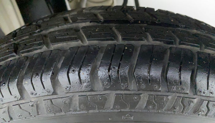 2018 Maruti Alto 800 LXI, Petrol, Manual, 40,594 km, Left Rear Tyre Tread