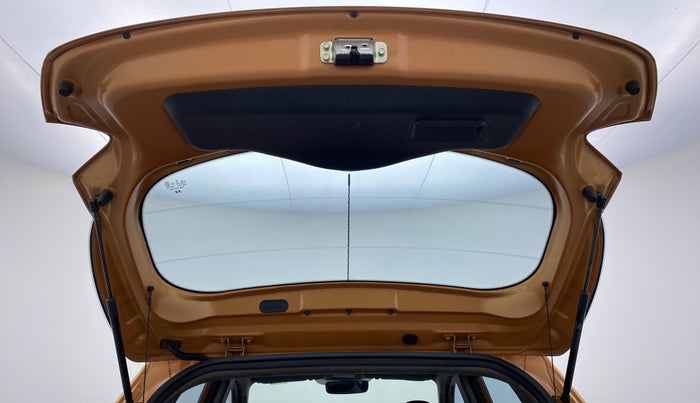 2017 Hyundai Grand i10 MAGNA 1.2 VTVT, Petrol, Manual, 20,879 km, Boot Door Open