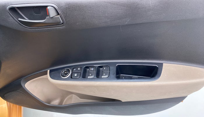 2017 Hyundai Grand i10 MAGNA 1.2 VTVT, Petrol, Manual, 20,879 km, Driver Side Door Panels Control