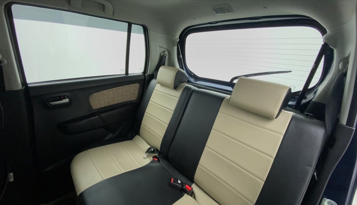 2017 Maruti Wagon R 1.0 VXI, Petrol, Manual, 15,810 km, Right Side Rear Door Cabin
