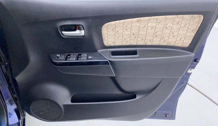 2017 Maruti Wagon R 1.0 VXI, Petrol, Manual, 15,810 km, Driver Side Door Panels Control