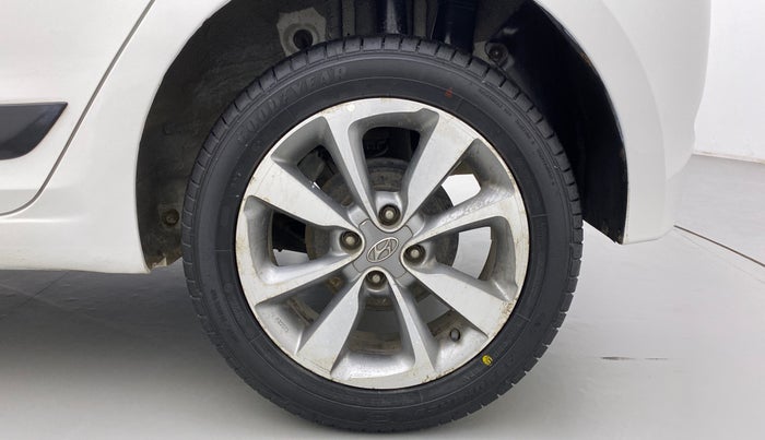 2015 Hyundai Elite i20 SPORTZ (O) 1.4, Diesel, Manual, 91,813 km, Left Rear Wheel