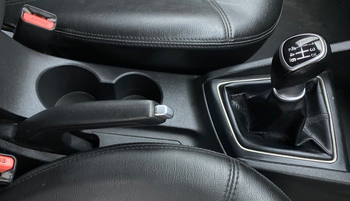 2015 Hyundai Elite i20 SPORTZ (O) 1.4, Diesel, Manual, 91,813 km, Gear Lever